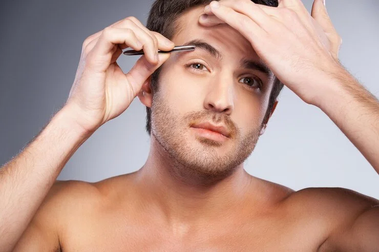 Men Grow Longer Eyelashes as another gender difference of male and female