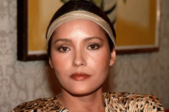 Barbara Carrera