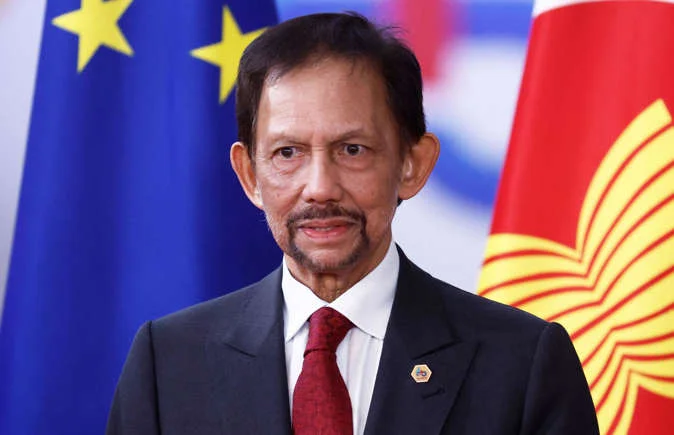 2nd. Hassanal Bolkiah, Sultan of Brunei: $30 billion