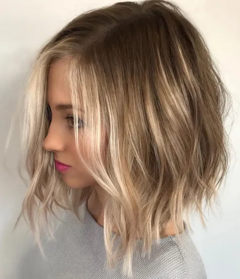 Bob Cut with Face-Framing Lightening