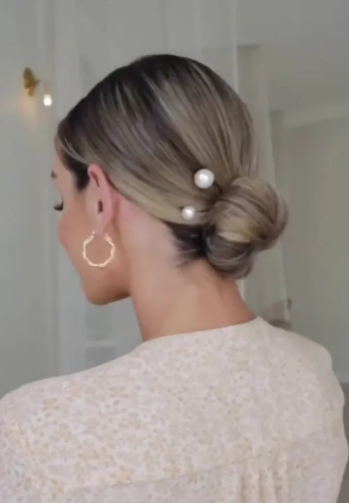  Easy and Secure Low Bun