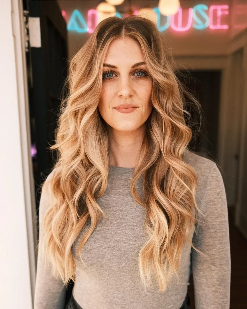 Long Layered Wavy Hair with Blonde Balayage