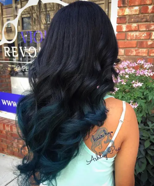 12. Blue-Tipped Black Ombre
