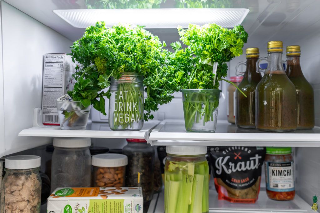 Storing Herbs in the Refrigerator