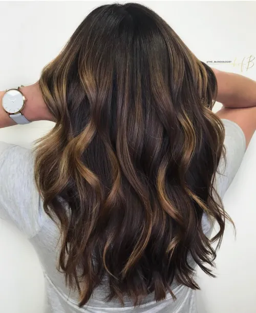 11. Dark Hair with Trendy Balayage
