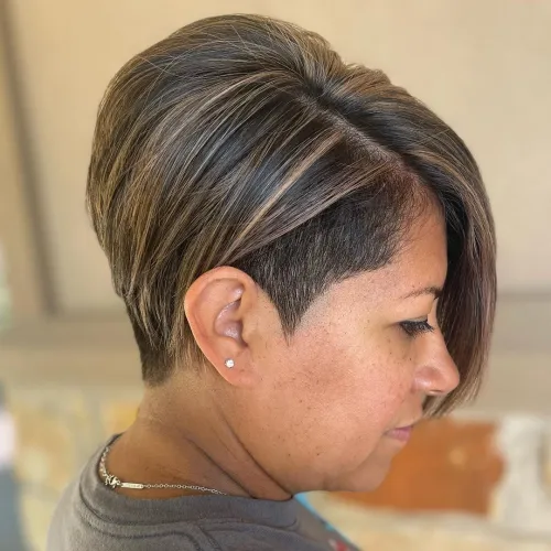 12. Blended Highlights on Pixie Bob Haircut
