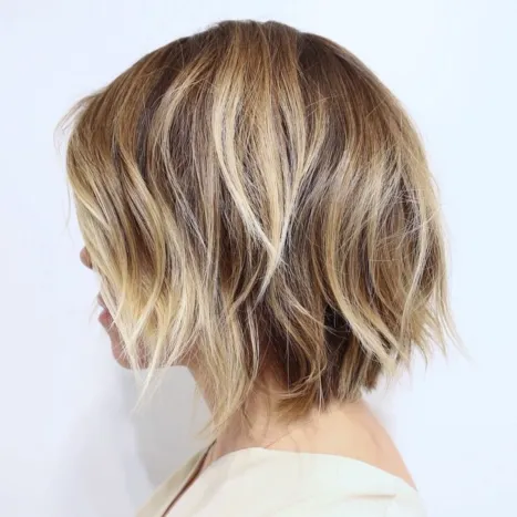 9. Shaggy Bronde Bob with Razored Layers
