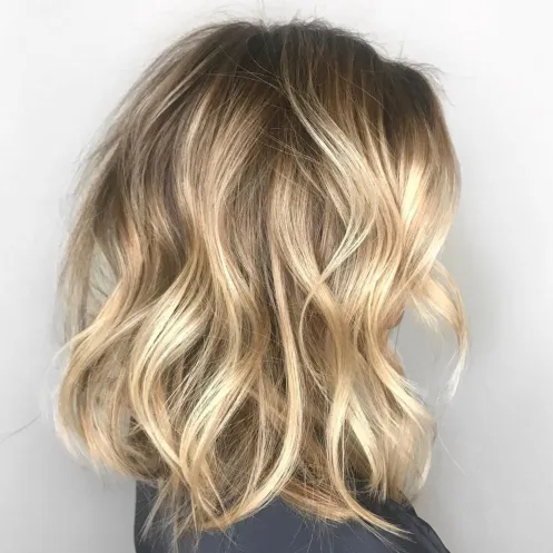 4. Light Lob with Large Messy Waves