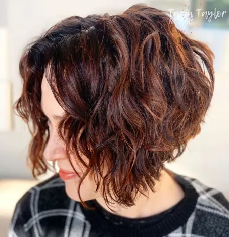 7. Autumn-Ready Stacked Scrunched Wavy Bob
