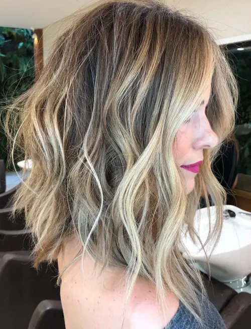 5. Messy Wavy Lob
