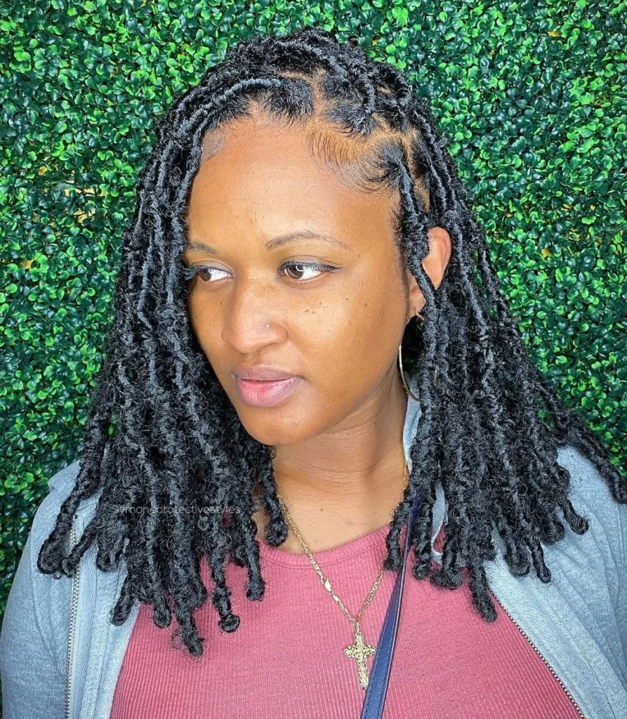 5. Side Part Knotless Braids
