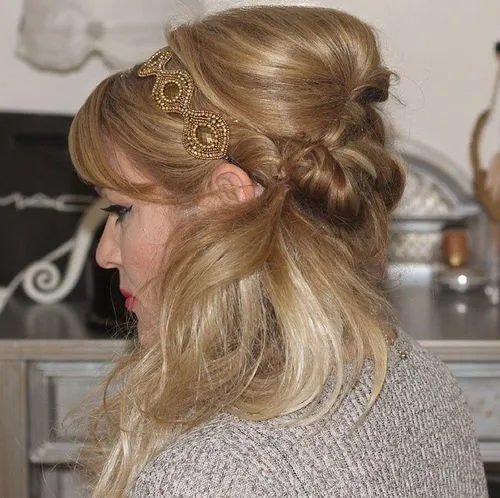 10. Textured Ponytail
